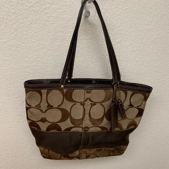 Brown Coach tote - Picture 4 of 6
